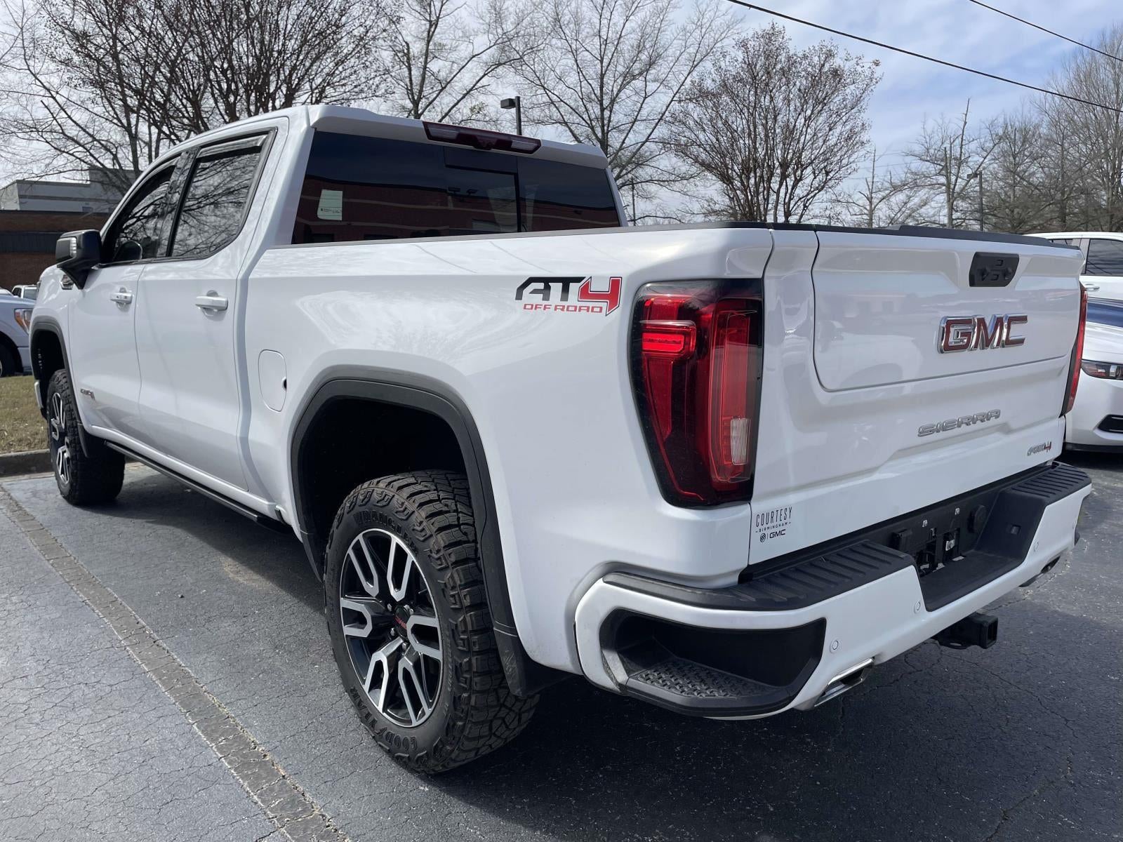 2025 GMC Sierra 1500 AT4