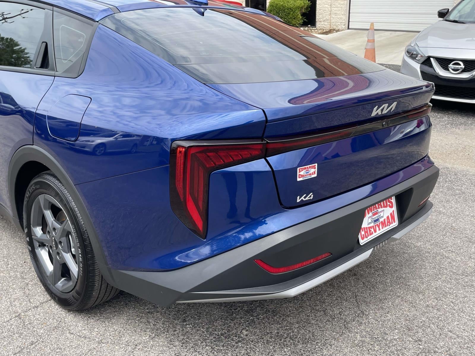 2025 Kia K4 LXS