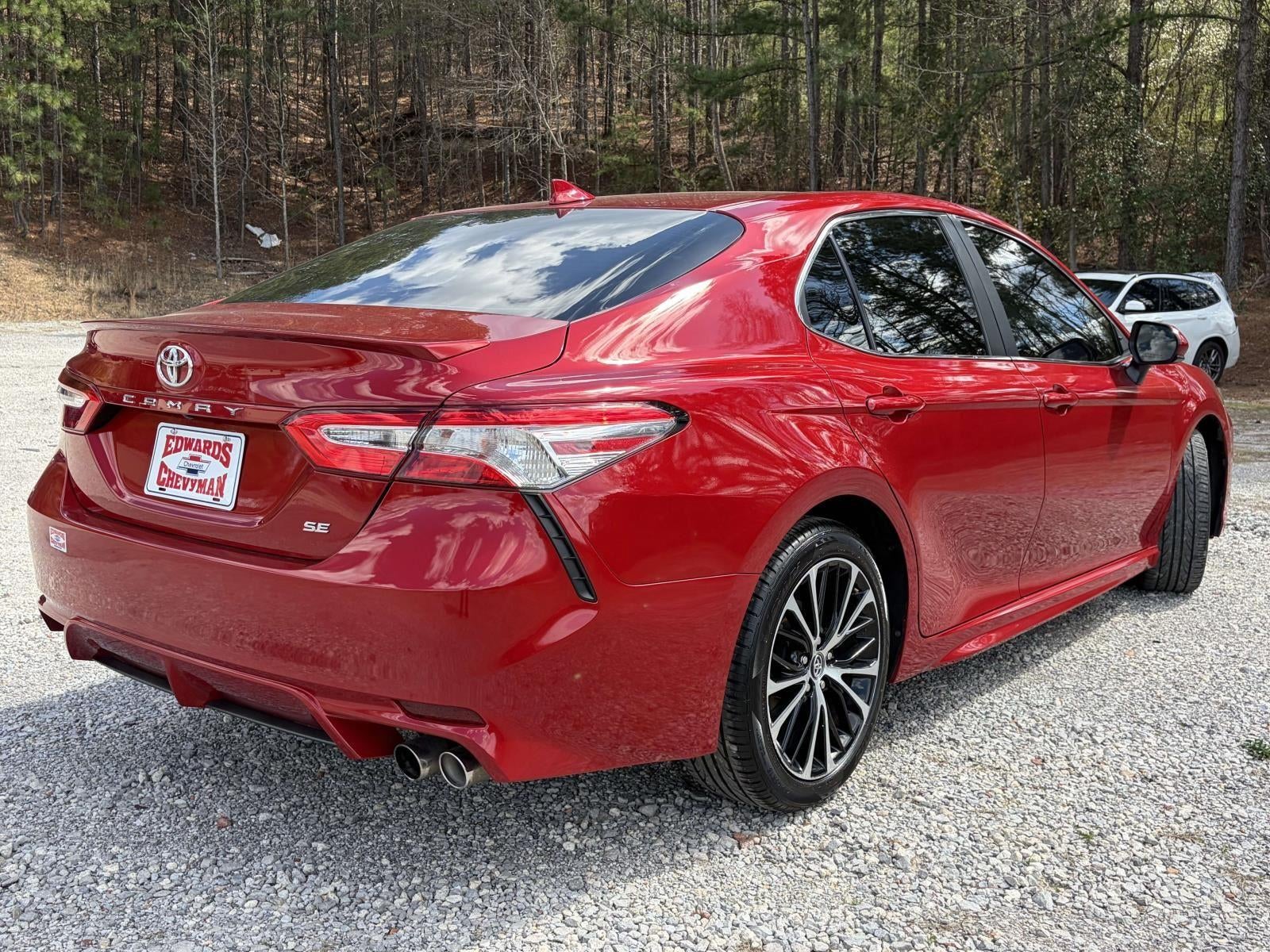 2020 Toyota Camry SE