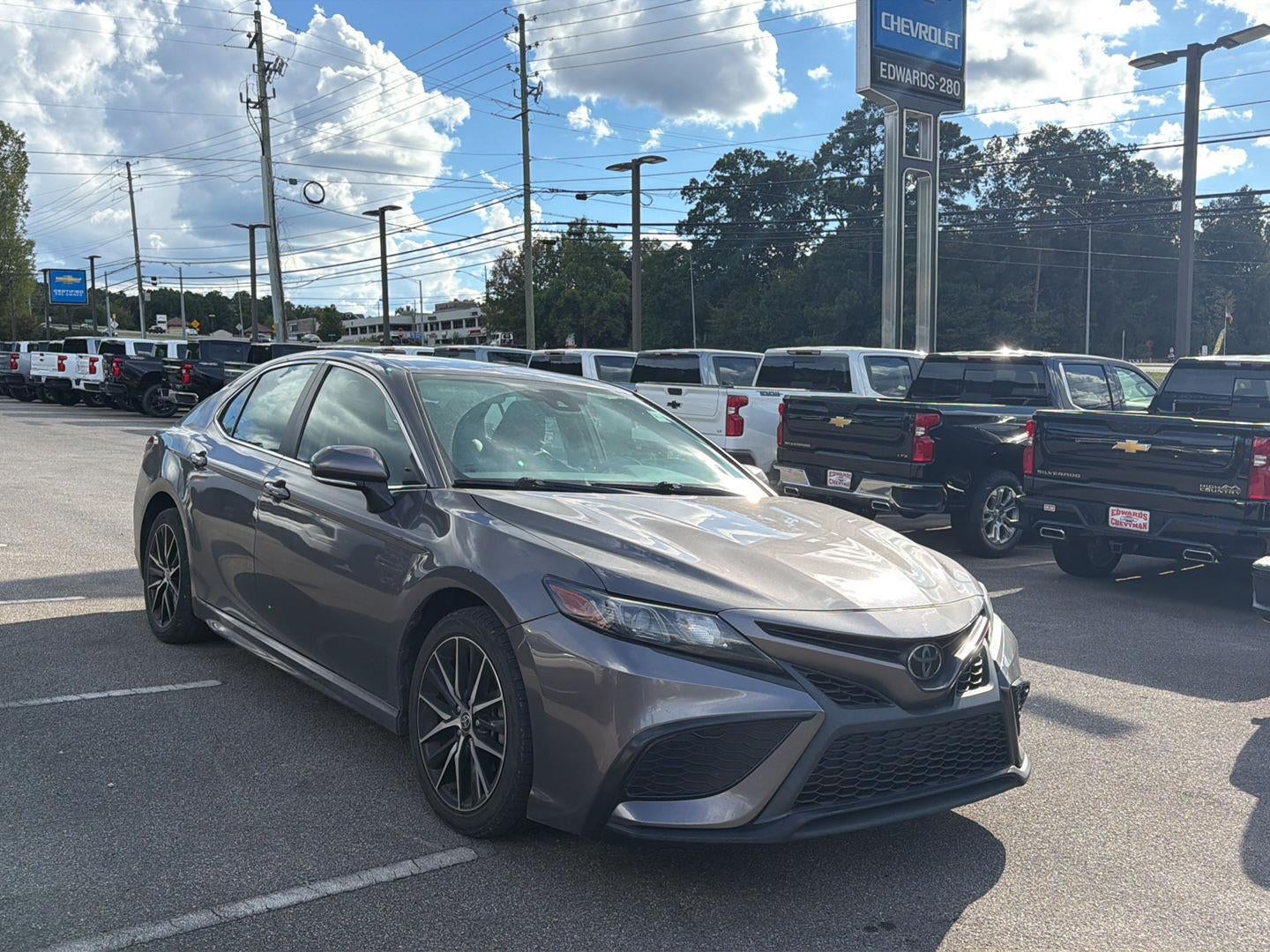 2023 Toyota Camry SE