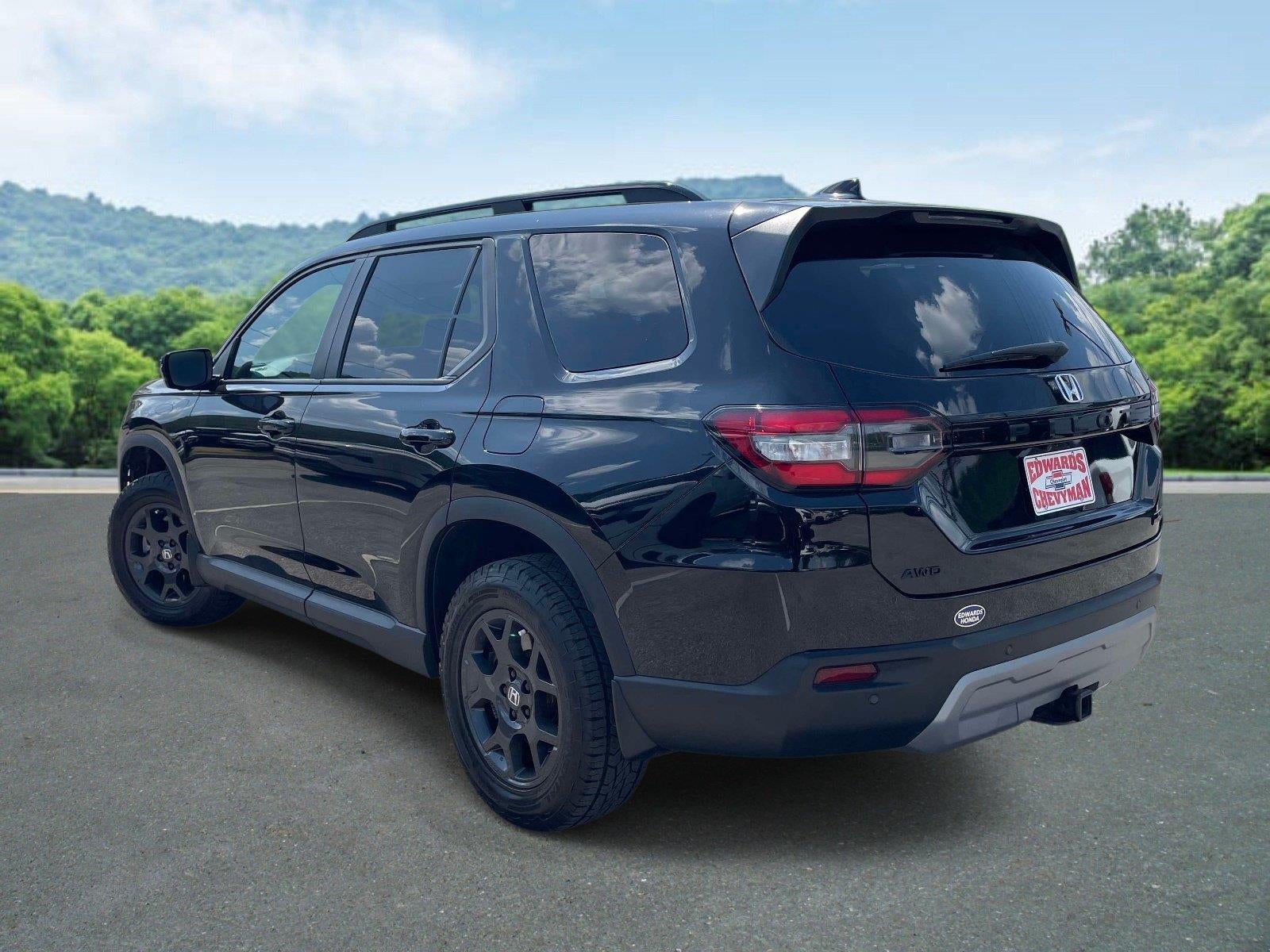2025 Honda Pilot TrailSport