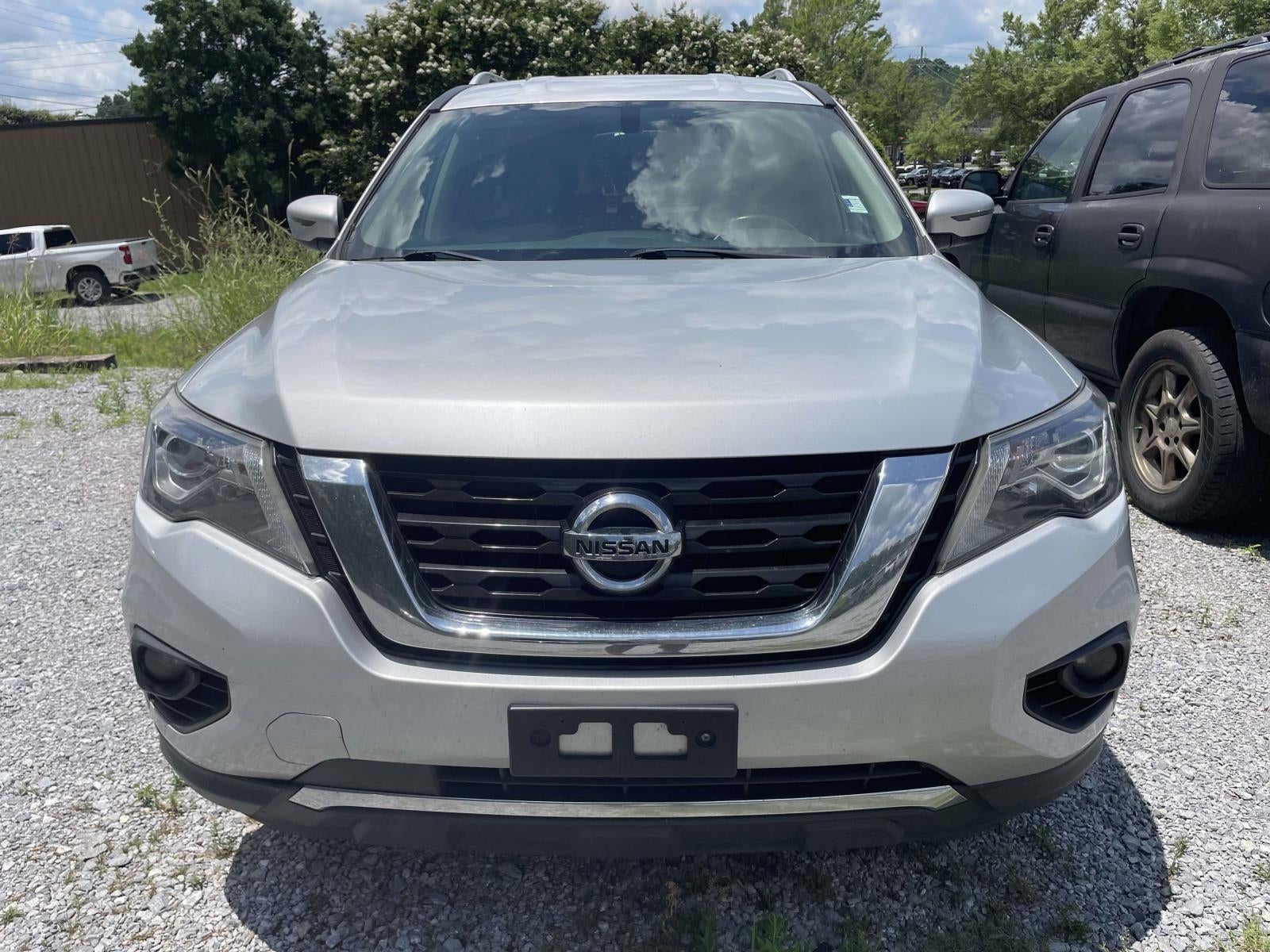 2020 Nissan Pathfinder SV