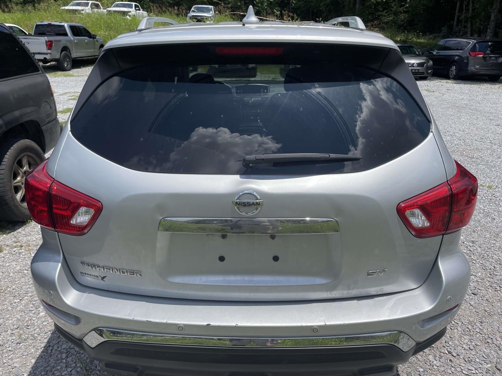 2020 Nissan Pathfinder SV