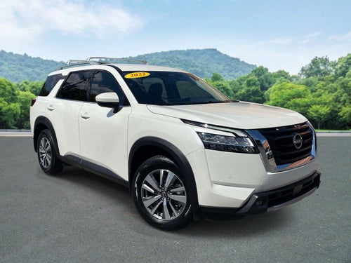 2022 Nissan Pathfinder SL
