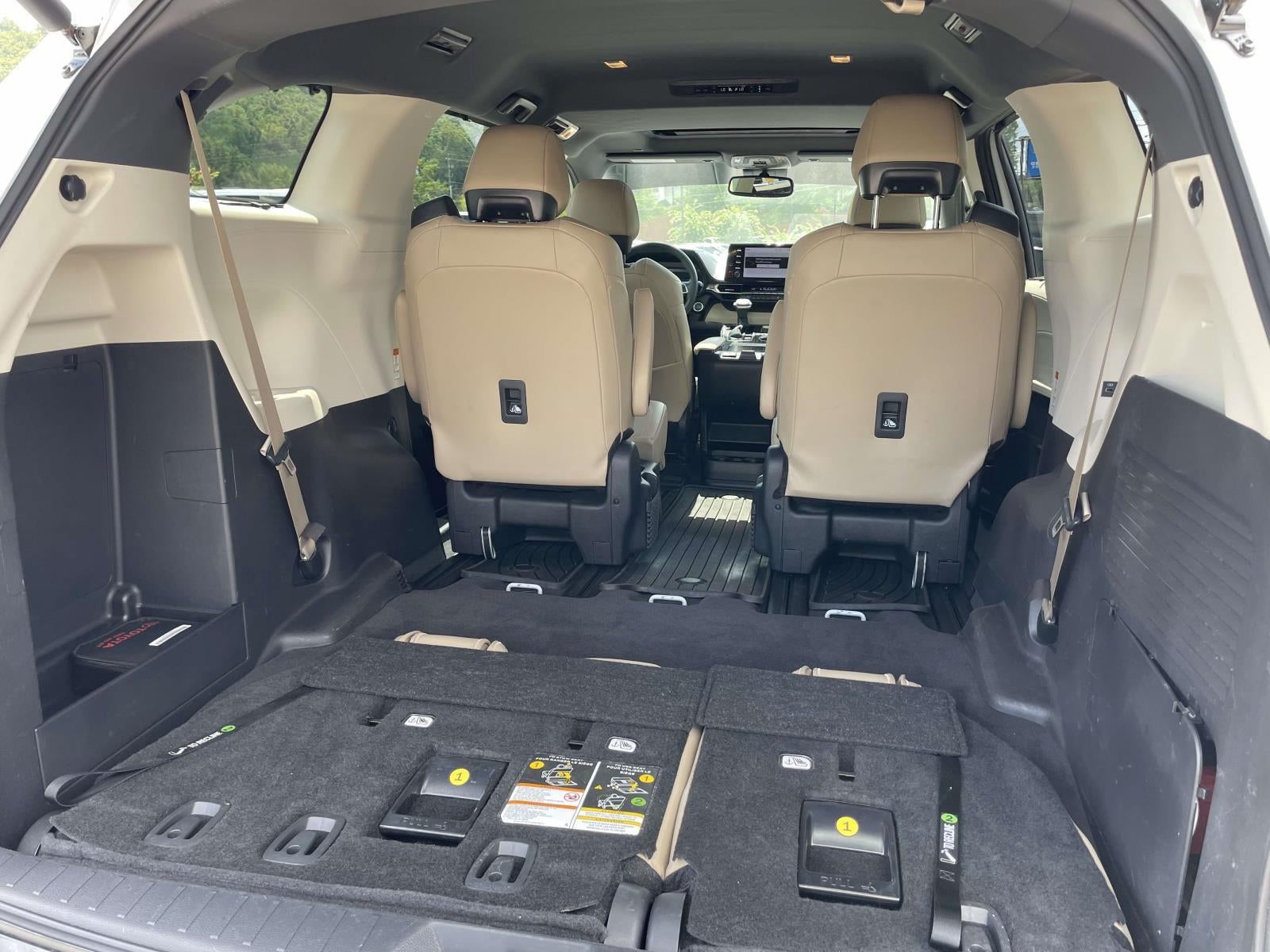2023 Toyota Sienna Limited