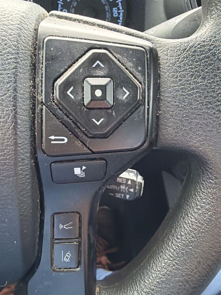 2018 Toyota Tacoma SR