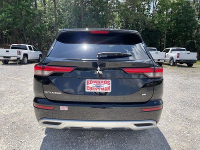 2024 Mitsubishi Outlander SE