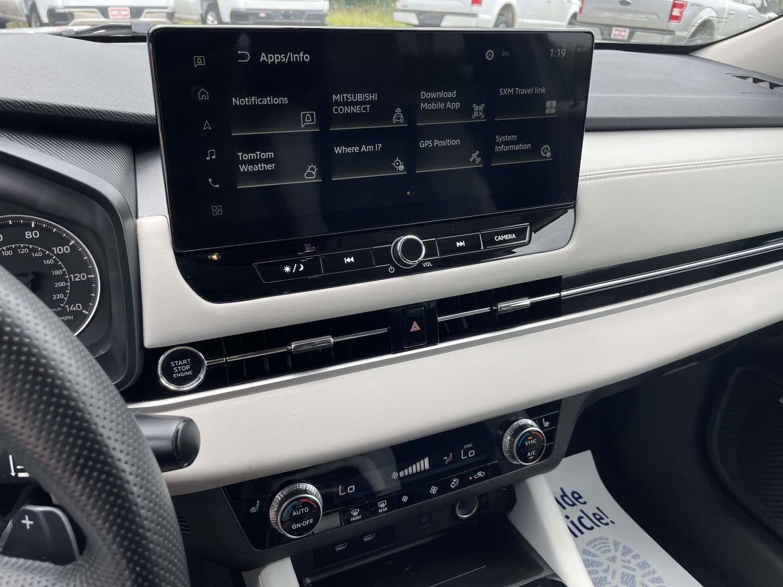 2025 Mitsubishi Outlander SE