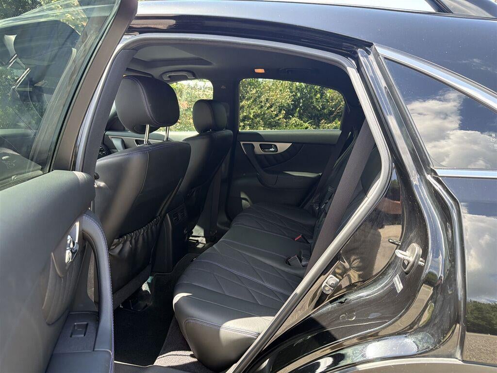 2015 INFINITI QX70 NA