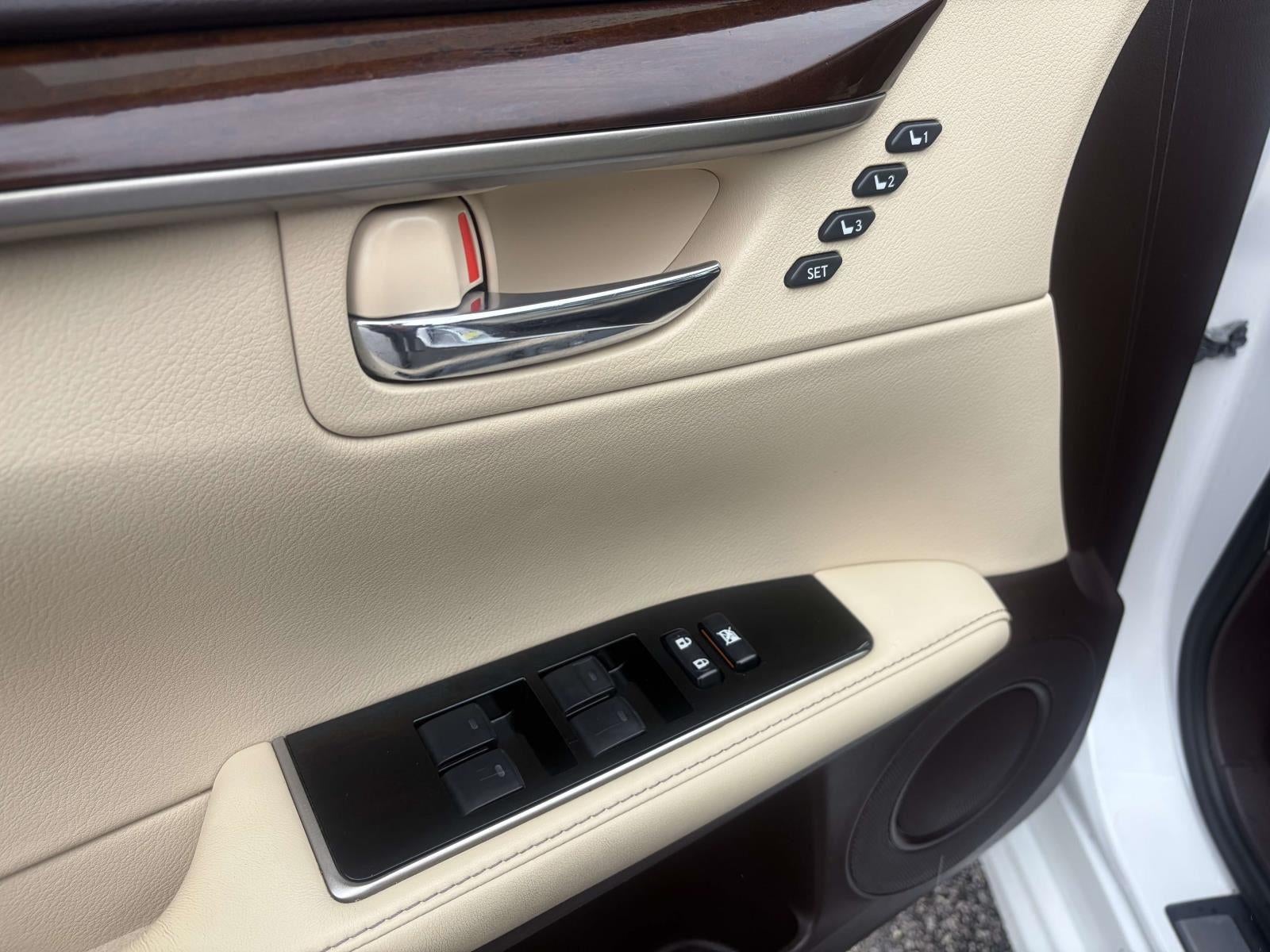 2016 Lexus ES 350 NA