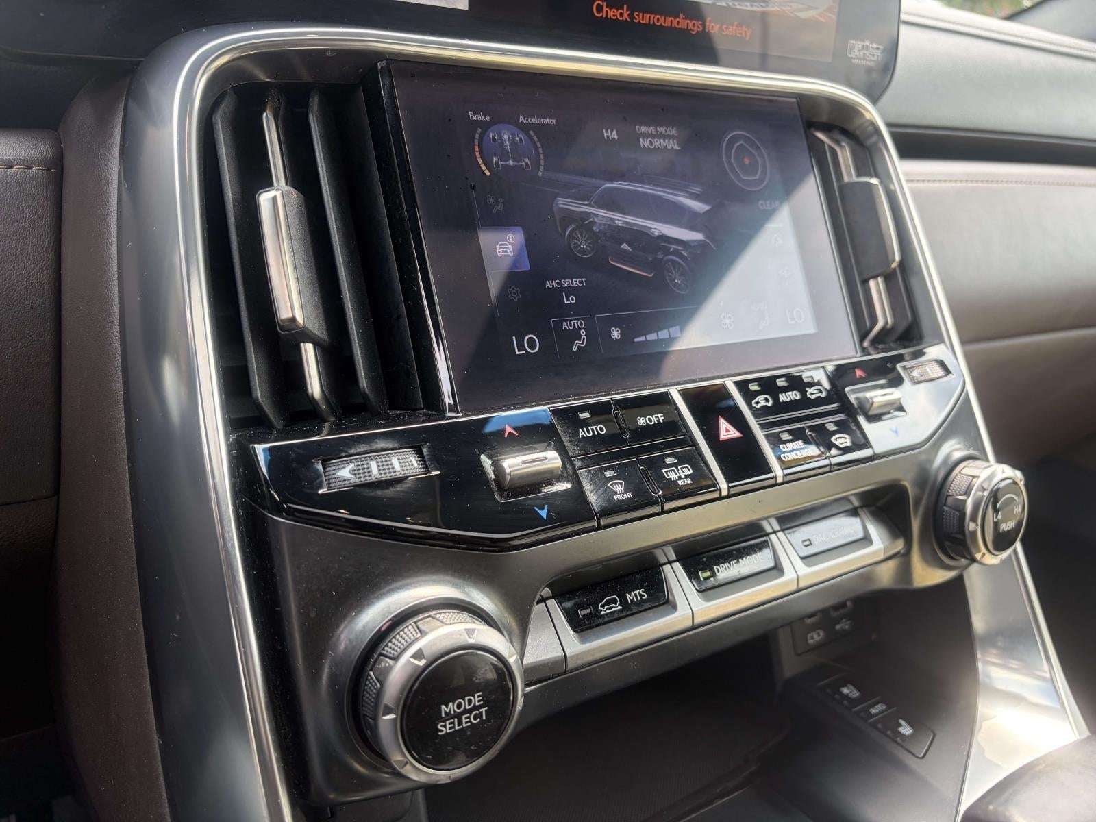 2022 Lexus LX LX 600 Luxury