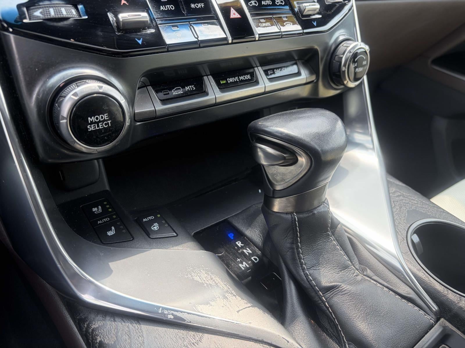 2022 Lexus LX LX 600 Luxury