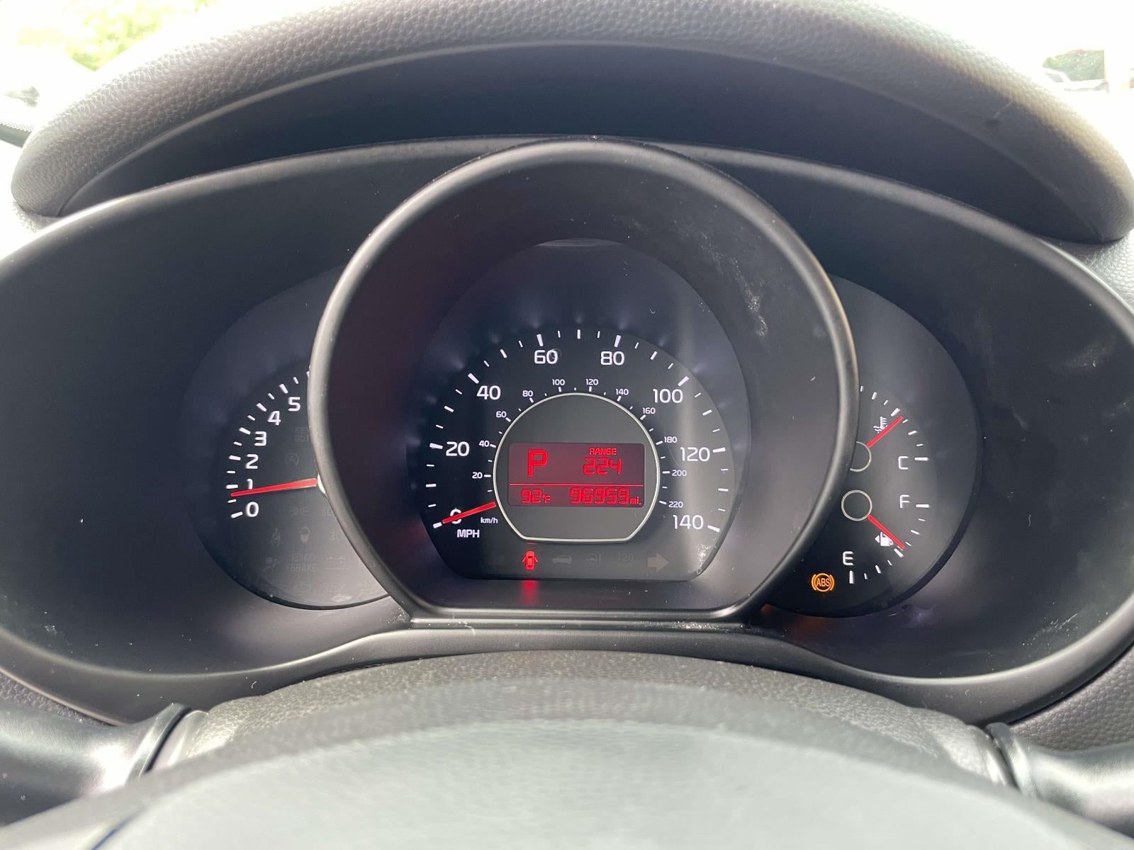 2016 Kia Soul Base