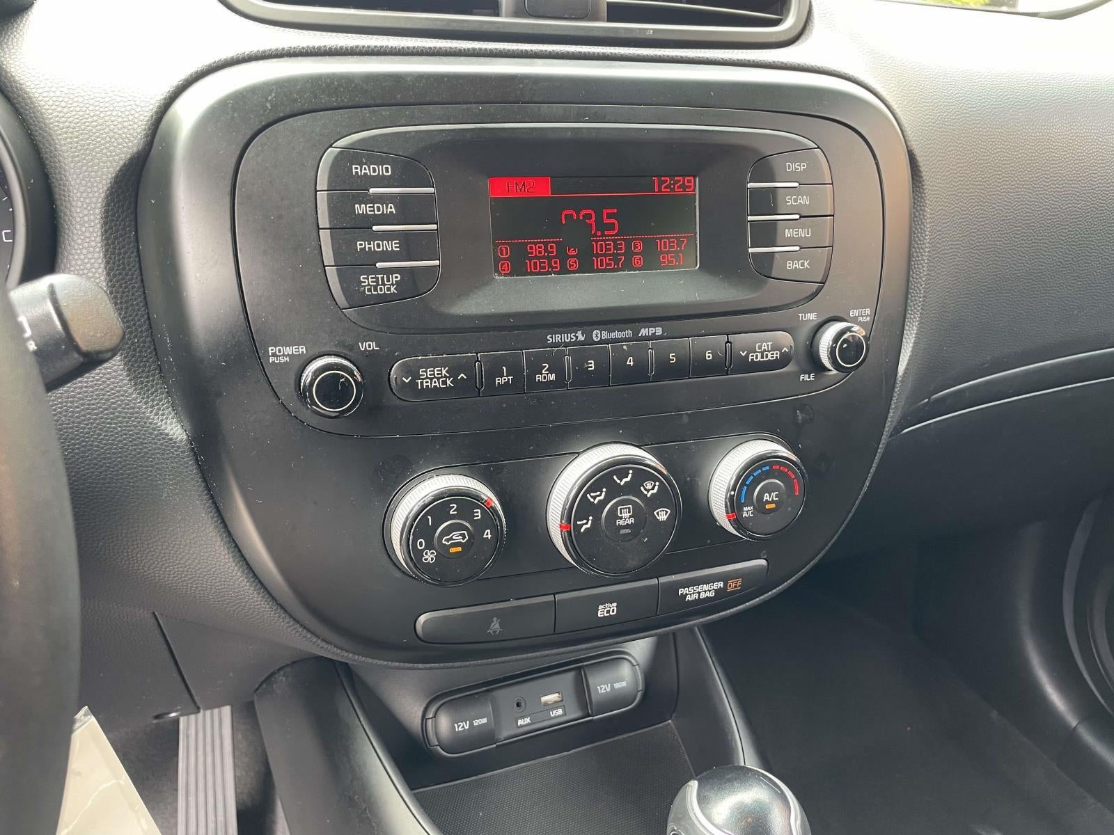2016 Kia Soul Base