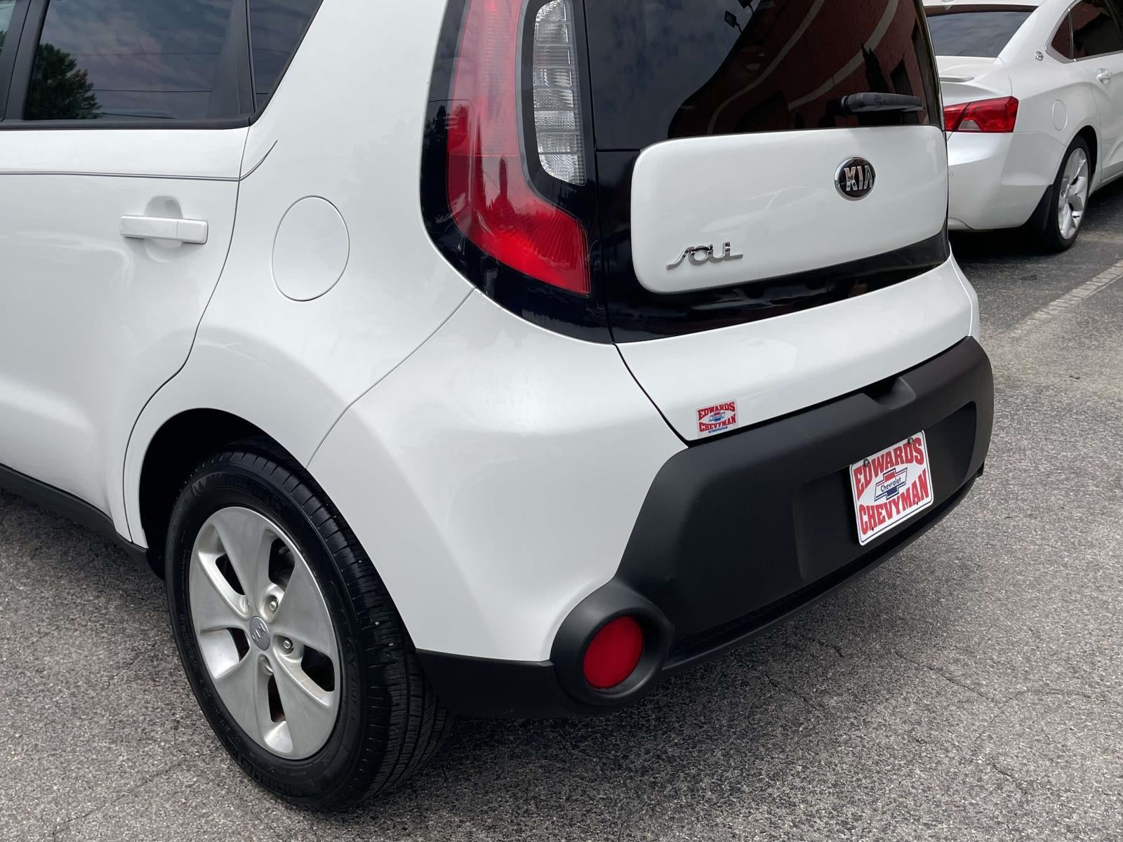 2016 Kia Soul Base