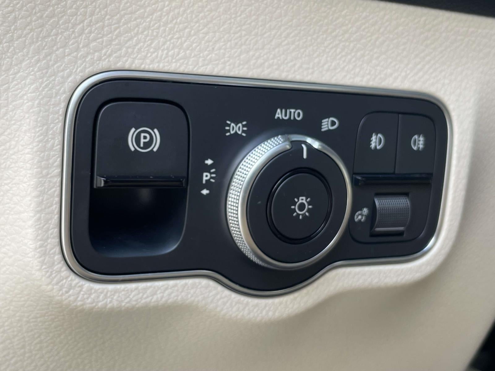 2022 Mercedes-Benz GLB GLB 250