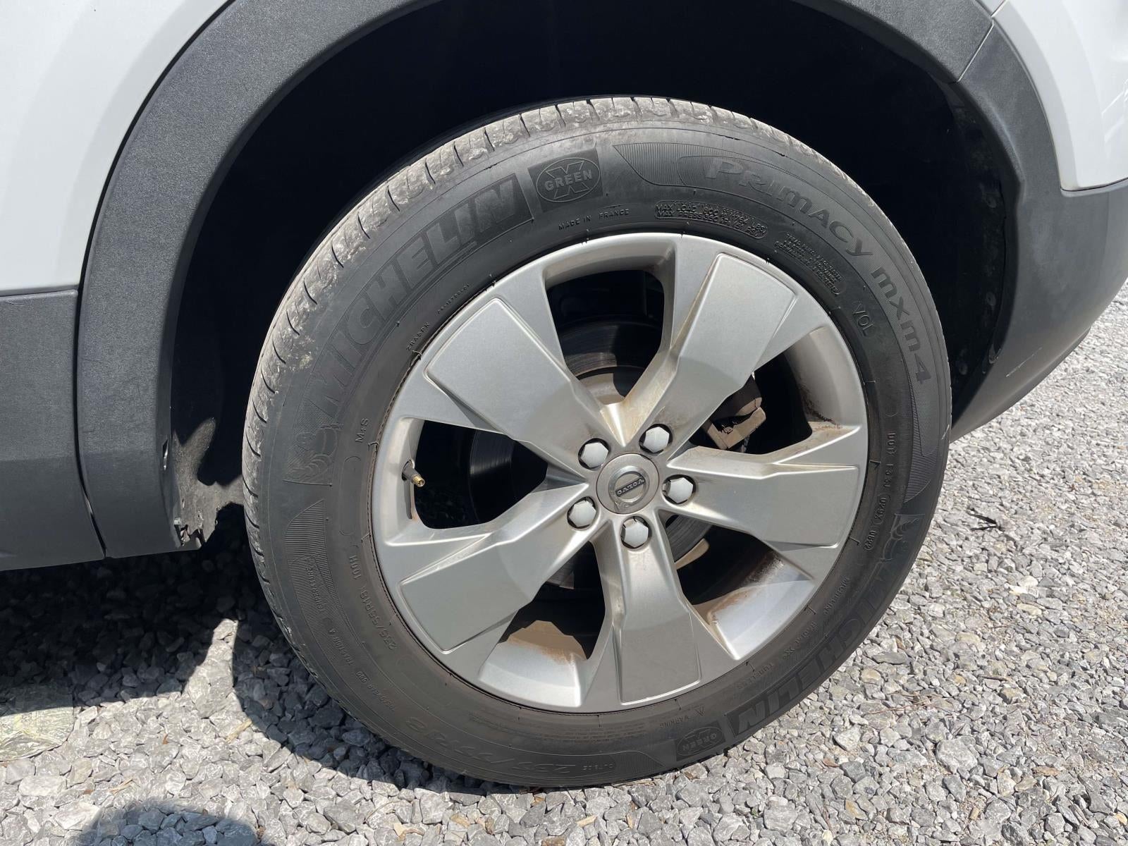 2022 Volvo XC40 Momentum