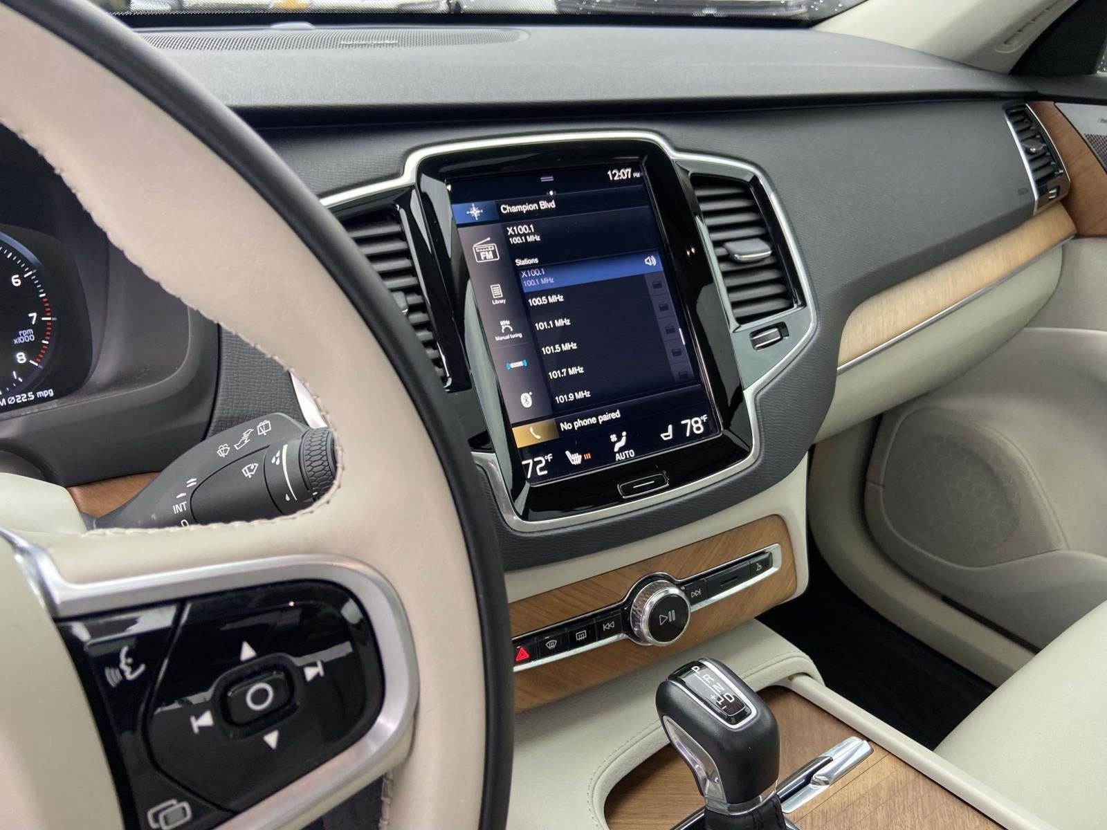 2022 Volvo XC90 Momentum