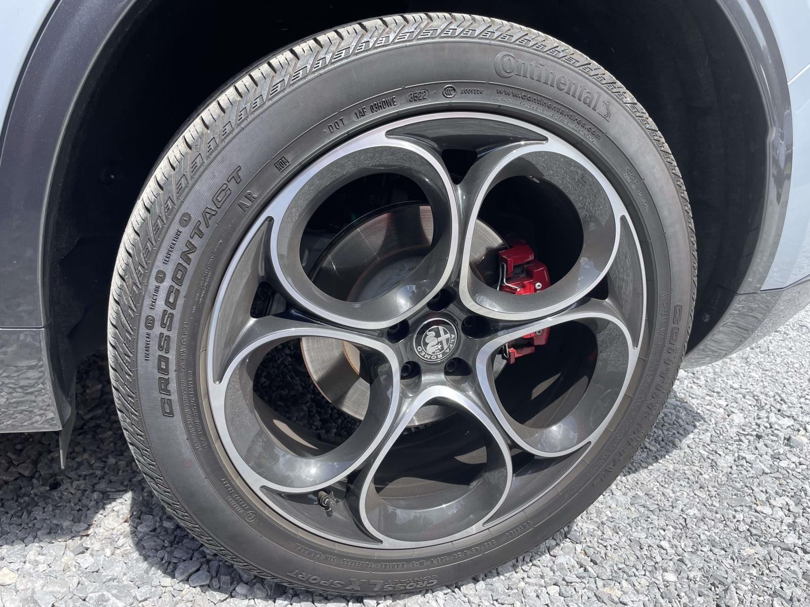 2024 Alfa Romeo Stelvio Ti