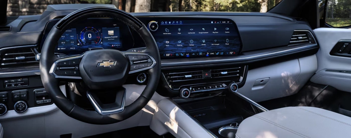 Black and white interior and dash in a 2025 Chevy Suburban