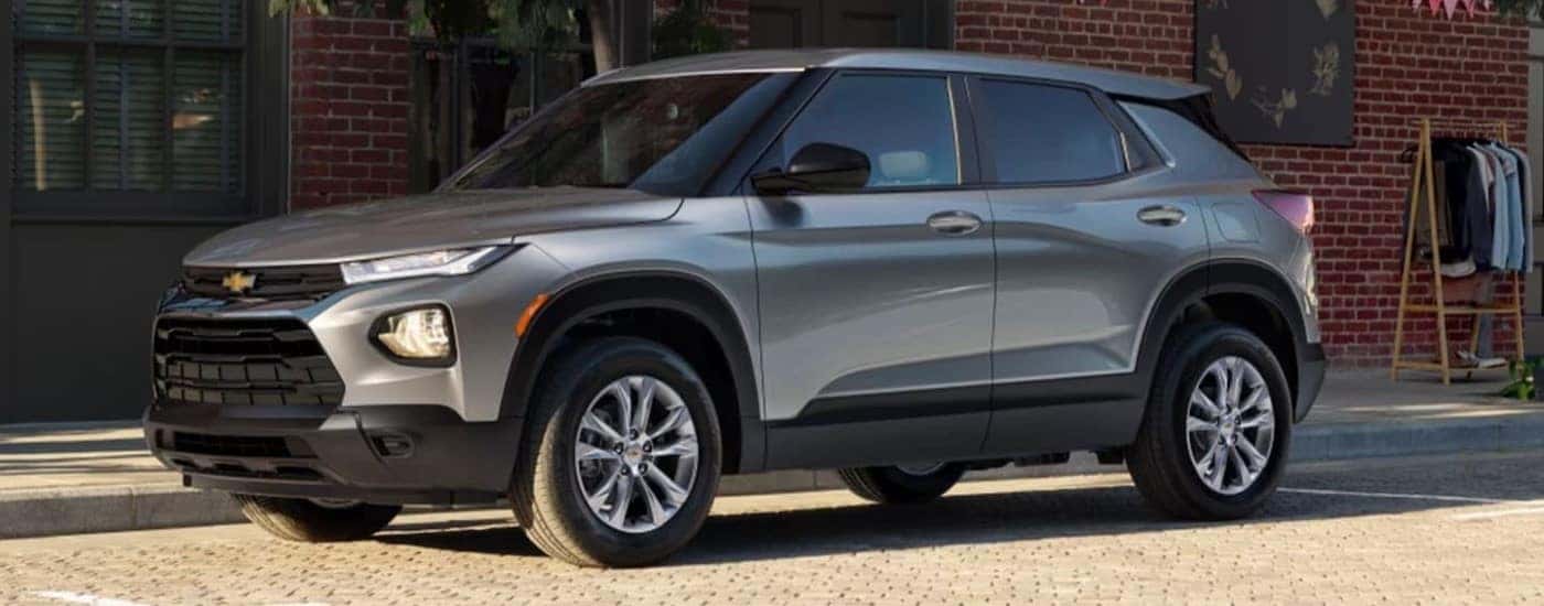 A driver using the backup camera in a 2022 Ford Escape.